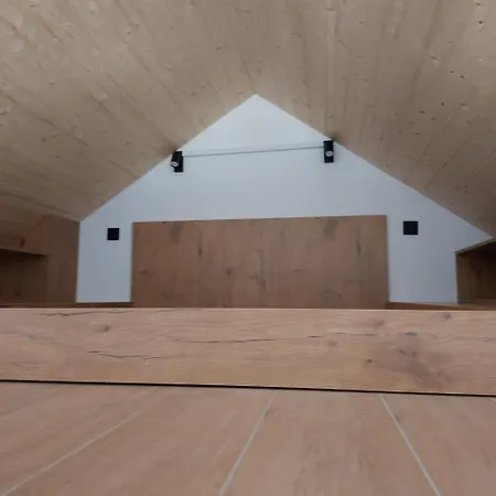 Przystanek Lasin Ustronie Morskie