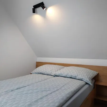 Przystanek Lasin Vakantiehuis Ustronie Morskie